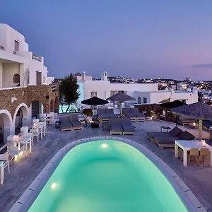 Paolas τown Boutique Отель